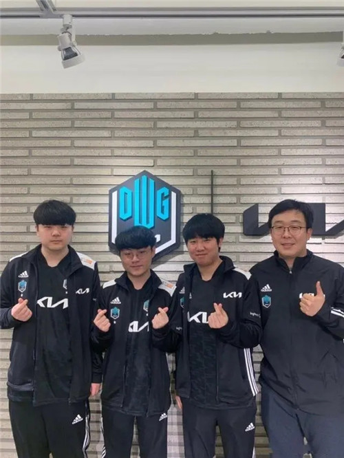 女篮巨星 女篮巨星